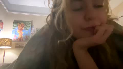 Snapshot of daisybaby699 chatting on January 10, 2025, 4:33 am DaisyB3 online show from January 10, 2025, 4:33 am
