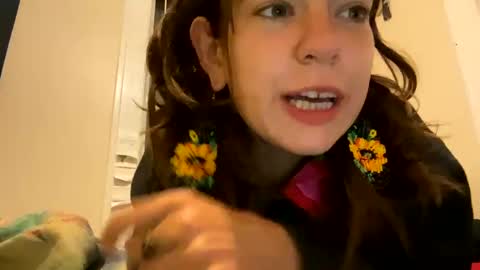 Snapshot of daisybaby699 chatting on September 9, 2025, 6:13 am DaisyB3 online show from September 9, 2025, 6:13 am