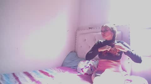 Snapshot of dakota_and_aron chatting on December 13, 2024, 4:38 pm Dakota and Aron online show from December 13, 2024, 4:38 pm