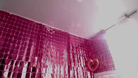 Snapshot of dakota_and_aron chatting on October 13, 2025, 5:13 pm Dakota and Aron online show from October 13, 2025, 5:13 pm