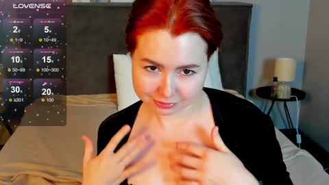 Snapshot of dakota_blazee chatting on December 16, 2025, 2:11 pm Dakota online show from December 16, 2025, 2:11 pm