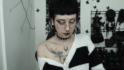 dakota online show from November 20, 2025, 4:56 am