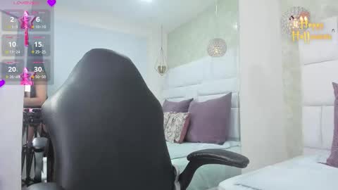 Dakota Winslow online show from October 13, 2025, 12:38 pm