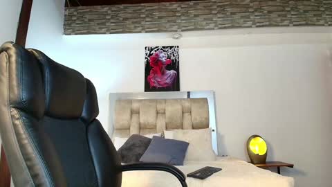 Snapshot of dakotarobbins_ chatting on January 5, 2025, 2:19 pm dakotarobbins_ online show from January 5, 2025, 2:19 pm