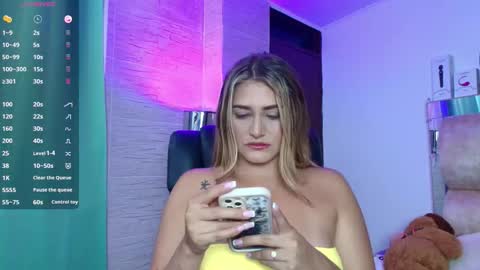 Snapshot of dakotarobbins_ chatting on December 13, 2025, 8:47 pm dakotarobbins_ online show from December 13, 2025, 8:47 pm