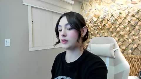 Snapshot of dakotarussell_ chatting on December 1, 2025, 11:04 am Dakota online show from December 1, 2025, 11:04 am