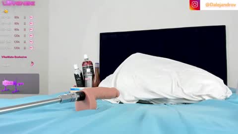     online show from January 3, 2025, 3:16 am