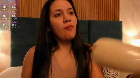 Snapshot of dalia_alissa chatting on September 26, 2025, 12:42 pm Violeta online show from September 26, 2025, 12:42 pm