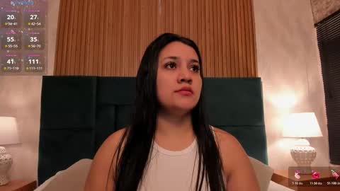 Snapshot of dalia_alissa chatting on December 17, 2025, 12:22 pm Violeta online show from December 17, 2025, 12:22 pm