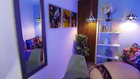 Snapshot of dalila_sky chatting on November 4, 2025, 6:07 pm Dalila online show from November 4, 2025, 6:07 pm