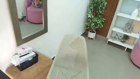 Snapshot of dalila_sky chatting on November 21, 2025, 6:28 pm Dalila online show from November 21, 2025, 6:28 pm