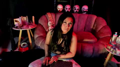 Im Tammy  online show from November 14, 2025, 1:15 am