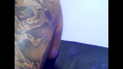 Snapshot of dallaslove23 chatting on October 3, 2025, 9:39 am dallaslove23 online show from October 3, 2025, 9:39 am