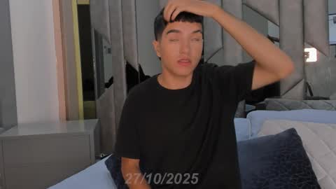 Snapshot of dallen_grant chatting on October 27, 2025, 12:09 pm Dallen Grant online show from October 27, 2025, 12:09 pm