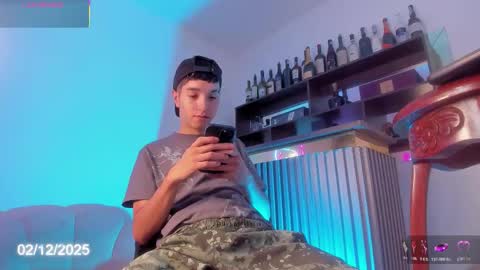 Snapshot of dallen_grant chatting on December 2, 2025, 12:43 pm Dallen Grant online show from December 2, 2025, 12:43 pm