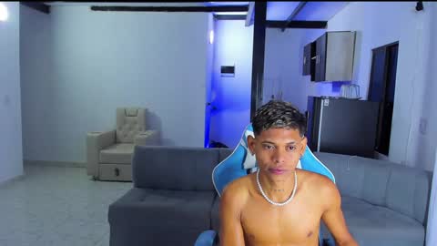 Snapshot of damar_felipe chatting on February 3, 2025, 9:19 am damar_felipe online show from February 3, 2025, 9:19 am