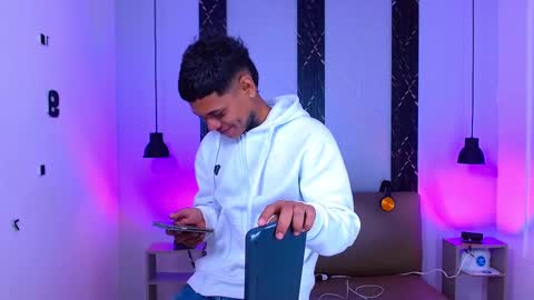 Snapshot of damar_felipe chatting on October 12, 2025, 4:11 am damar_felipe online show from October 12, 2025, 4:11 am