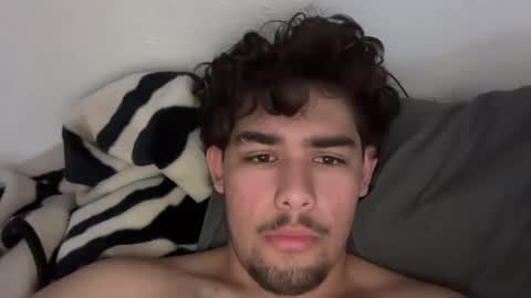 Snapshot of damiam_xj chatting on March 10, 2025, 5:50 pm damiam xj online show from March 10, 2025, 5:50 pm