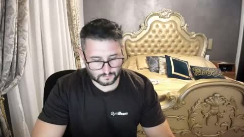 damian1112 online show from November 19, 2025, 3:45 pm