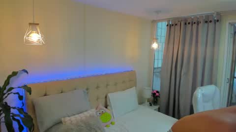 DAMIAN online show from January 17, 2025, 6:23 pm