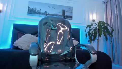 DAMIAN online show from November 8, 2025, 10:59 am