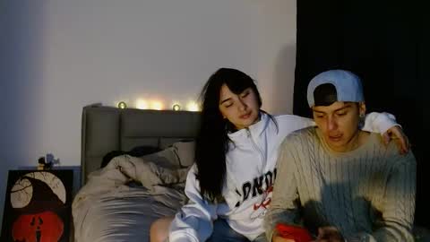 Snapshot of damian_n_maya chatting on October 21, 2025, 1:06 am Damian Maya online show from October 21, 2025, 1:06 am