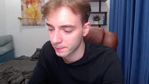 Snapshot of damiano_skinny chatting on January 12, 2025, 10:43 pm my show from 300-1000 UTC online show from January 12, 2025, 10:43 pm