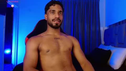 damiano_walker online show from November 28, 2025, 4:26 am