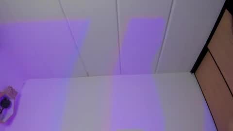 Snapshot of damn_that_booty chatting on March 9, 2025, 3:32 am Criss online show from March 9, 2025, 3:32 am