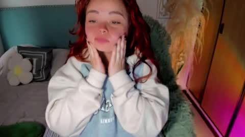 Snapshot of damn_that_booty chatting on September 18, 2025, 1:02 pm Criss online show from September 18, 2025, 1:02 pm