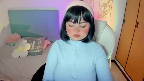 Snapshot of damn_that_booty chatting on November 6, 2025, 12:11 am Criss online show from November 6, 2025, 12:11 am