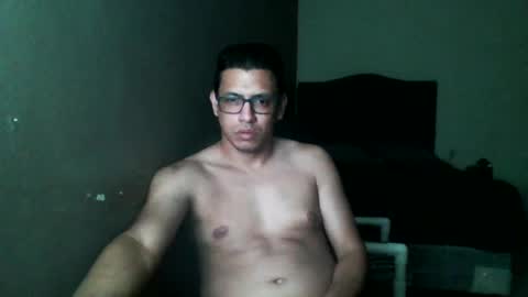 Snapshot of damnsexy0102 chatting on December 18, 2025, 9:15 am DamnSexy0102 online show from December 18, 2025, 9:15 am