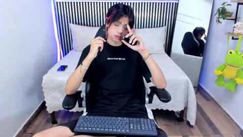 Snapshot of dan_copers chatting on September 15, 2025, 1:44 pm D A N online show from September 15, 2025, 1:44 pm