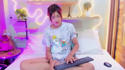 Snapshot of dan_copers chatting on October 14, 2025, 1:45 pm D A N online show from October 14, 2025, 1:45 pm