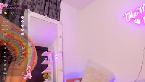 Snapshot of dana_montana_ chatting on January 5, 2025, 8:32 am Dannita online show from January 5, 2025, 8:32 am