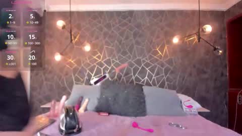    online show from October 30, 2025, 9:37 pm