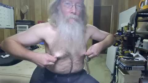 Snapshot of danagm chatting on December 25, 2024, 12:59 am Dana online show from December 25, 2024, 12:59 am