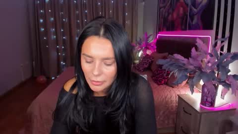 DanaMiers online show from October 22, 2025, 4:46 am