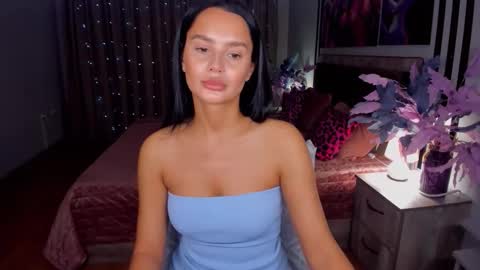 DanaMiers online show from November 30, 2025, 5:44 am