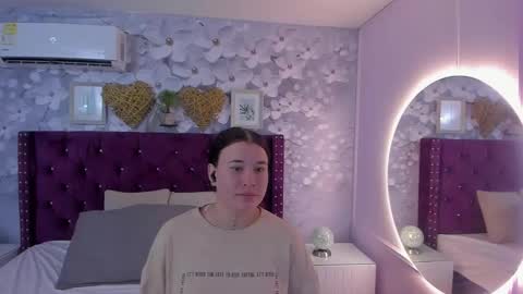 Snapshot of danee_19 chatting on February 15, 2025, 11:39 am Daniela online show from February 15, 2025, 11:39 am