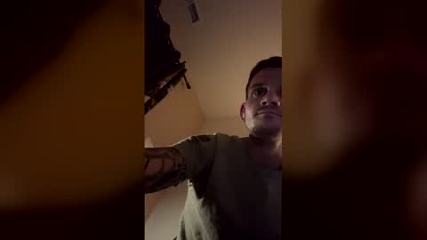 Snapshot of dangerfield19 chatting on December 18, 2025, 11:27 am dangerfield19 online show from December 18, 2025, 11:27 am