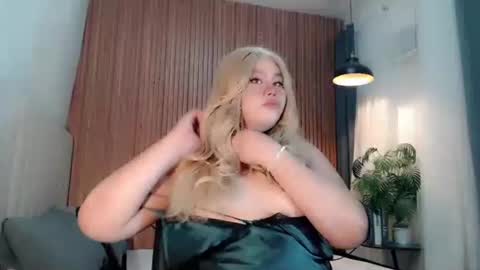 Ms. K online show from December 3, 2025, 6:50 pm