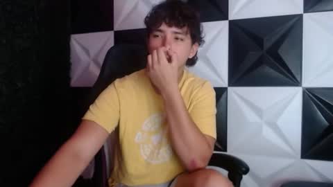 dani_cumboy online show from January 5, 2025, 1:35 am