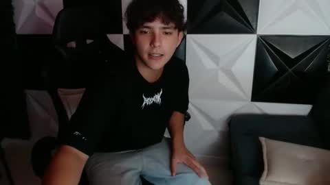 dani_cumboy online show from January 8, 2025, 5:27 am