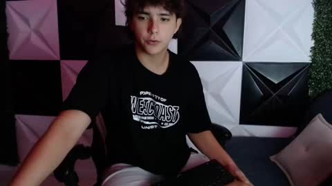 dani_cumboy online show from January 12, 2025, 3:28 am