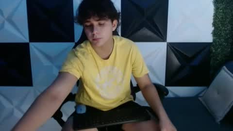 dani_cumboy online show from January 24, 2025, 6:14 am