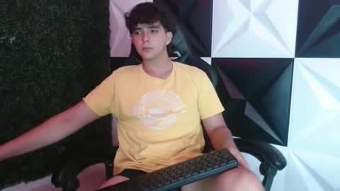 dani_cumboy online show from February 6, 2025, 6:08 am