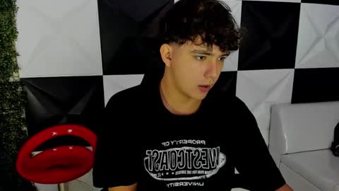 dani_cumboy online show from September 15, 2025, 2:50 pm