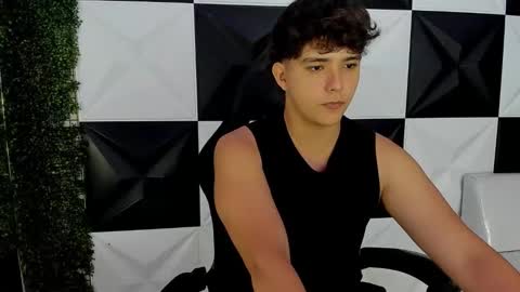 dani_cumboy online show from September 17, 2025, 2:30 pm