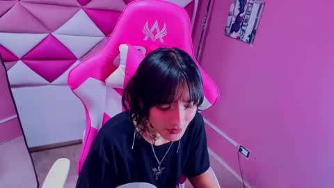 Snapshot of dani_dream chatting on September 10, 2025, 1:33 pm dani_dream online show from September 10, 2025, 1:33 pm